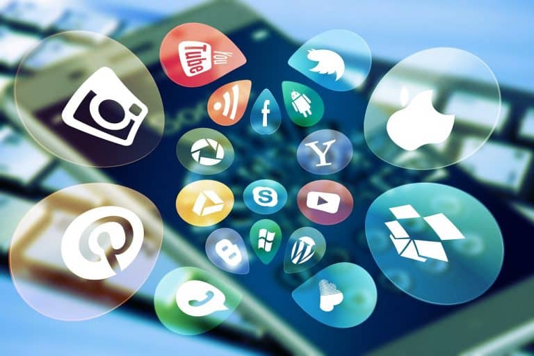 Quelques tactiques de médias sociaux bon marché qui fonctionnent